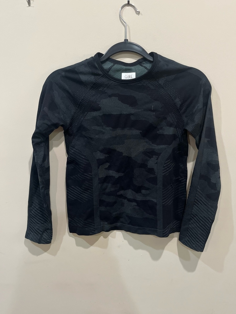 Athleta Girl Black Camo Athletic Shirt Size 8-10